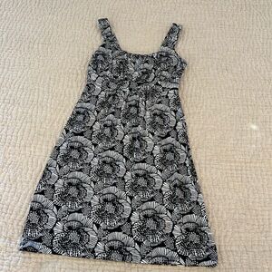 Ann Taylor XXSP black and white floral dress